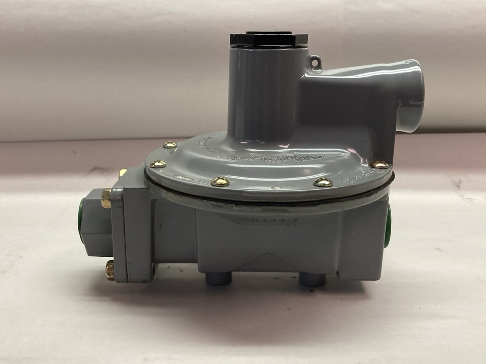 Fisher Controls,R522-3,Internal Relief Pressure Valve 7.5-9.5 1/8 Inch Bore