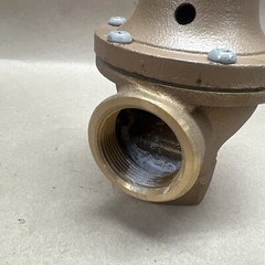 Watts 1-1/2 174A-075 Bronze 75 Psi Safety Relief Valve