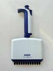 RAININ Pipet-Lite L-1200 XLS 100-1200uL LTS Multi Adjustable 12-Channel Pipette