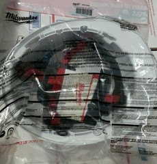 Milwaukee 48731200 Type 1 Class C 4 Pt Wht Front Brim ANSI/ISEA Z89.1 Hard Hat