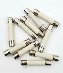 Lot of 10 Littelfuse 3AB 10A Fuses 10 Amp 250V Ceramic Fast Acting 1/4″ x 1-1/4″