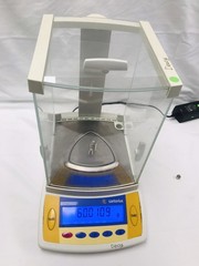Sartorius CP64 60g Analytical Balance Laboratory Benchtop Scale Draft Shield