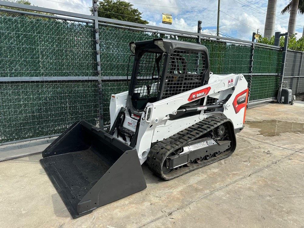 2019 BOBCAT T550 OPEN CAB – STANDARD CONTROLS- NO DEF- GREAT TRACKS -LOW HOURS