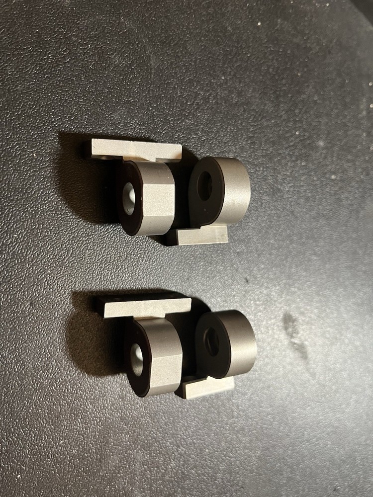 Newport SDK-1 Side-drive Micrometer Mounts for 462 & 562 Stages