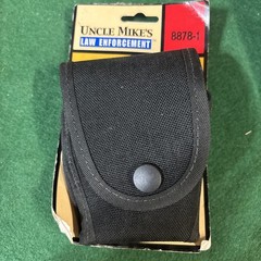 Uncle Mike’s Duty Handcuff Case Police Security