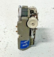 NEW Johnson Controls T-4756-201 Pneumatic Dual Temp Heat & Cold Thermostat 243G