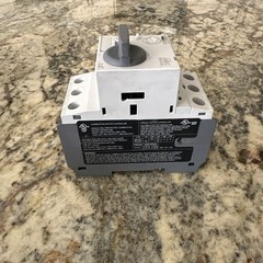 LS Industrial Systems MEC MMS-32H Manual Comb Motor Controller w Aux. Switch