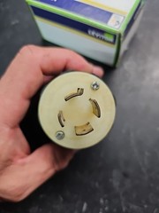 New Leviton 2733 Locking Plug Black 30A 480V 3P 4 Wire Grounding L16-30R