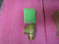 3/4″ Apollo Safety Relief Valve 30psi Bronze 10-407-05 – New in Box