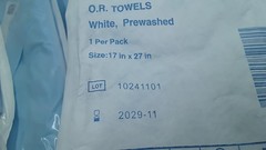 DeRoyal O.R. Towels 17inx27in REF 61-402 EXP 2030 Lot of 14
