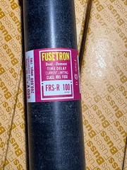 8 Fusetron FRS-R-100 600V 200,000 Amp Fuses. New old stock in box