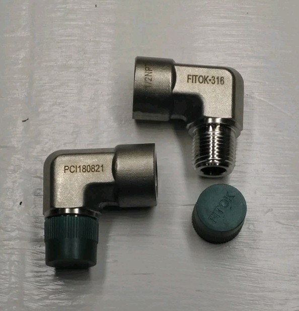 FITOK 1/2″ FNPT x 1/2″ MNPT Street Elbow 5600 psi SS-PSE-NS8 Swagelok: Ss-8-se