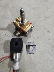 1/4″ ASCO Brass EF8316G001 3W NC 120v AC Solenoid Valve Hazardous Location Use.