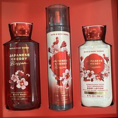 NEW Bath & Body Works Japanese Cherry Blossom Mother’s Day Gift Set