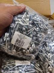 Lot Of 2000 #10 X 1-1/2 Silver Ruspert Coated Steel Hex Washer Head Screws