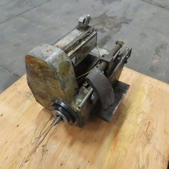 UVA 10 MD 600 CNC Grinding Cell Headstock 12-1/2″ L x 9-1/2″ W Mount