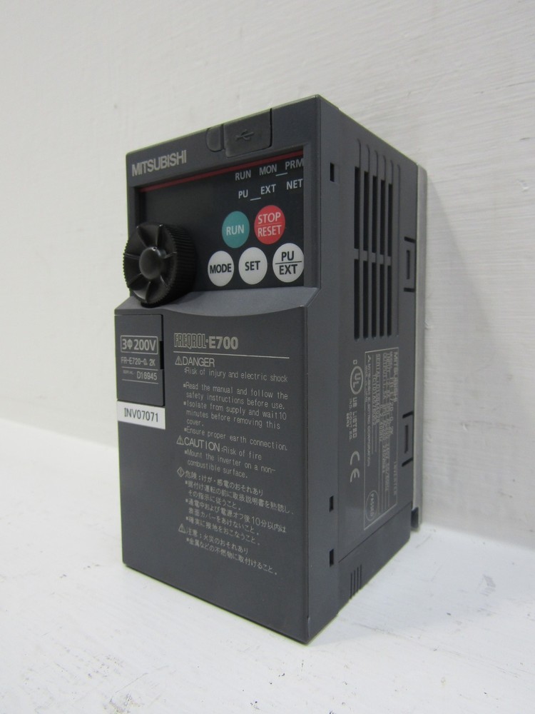 Mitsubishi FR-E720-0.2K Freqrol E700 Inverter Drive 200-240V 1.5A 0.2-400Hz 3PH