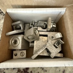 MIXED BOX OF 21 MECHANICAL LUGS