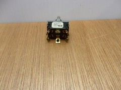McGill 1121-0007 Toggle Switch On Off (On) Momentary DPDT 6A 125VAC 3A 250VAC