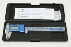 M&W Moore & Wright Europe 0-6″ Inch / 0-150mm Metric Digital Caliper 110-15DAS