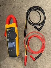 Fluke 902FC True-RMS HVAC Clamp Meter With Leads No Case