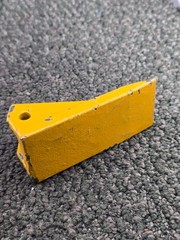 (QTY 4) Scarifier Tooth / Ripper Point Replacement 4-1/4″ Length x 1-3/4″ Width