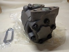 Piston Hydraulic Pump Fits Ford Jubilee NAA 600 700 800 900 2000 Tractor NAA600D