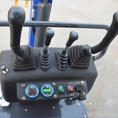 Free Shipping 13.5HP Mini Excavator 1 TON B&S EPA Engine Hydraulic Thumb Digger