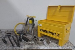Enerpac LGHMS310 3 Jaw 5 Ton Capacity Hydraulic Puller Set w/out Pump