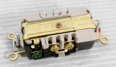 Hubbell HBL4550 Twist Locking Duplex Receptacle 15A 250V 2P 3Wire (Lot of 2)