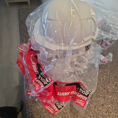 Lot Of 4 New Milwaukee Bolt Front Brim Hard Hat 4-Pt Vented Type 1 Class C White