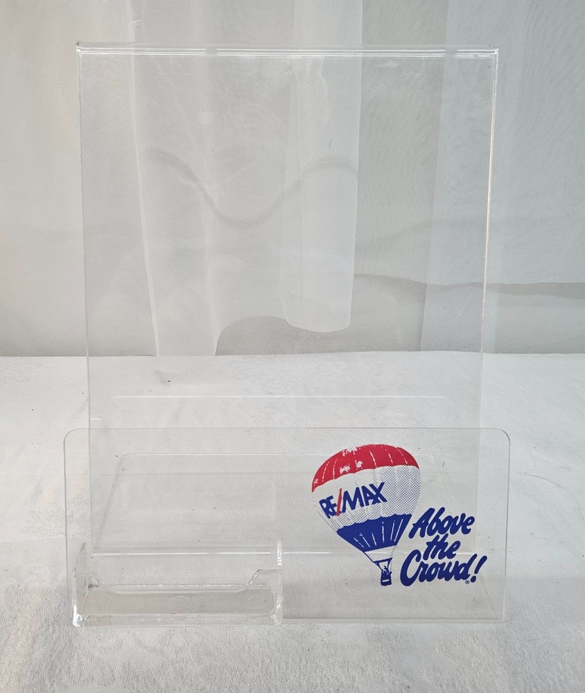 Official RE/MAX Brochure and Business Card Plexi Relator Display