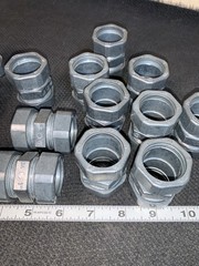 LOT: 15 ea. pcs unmarked brand EMT Conduit Couplings 1″ Compression imported