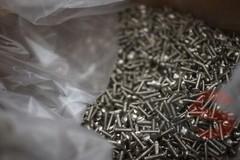 #4-24 x 1/2″ Truss Head, Slotted Sheet Metal Screw, Type B, Steel Nickel (2000)