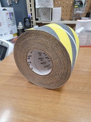 Tape Logic Heavy-Duty Anti-Slip Tape Black/Yellow 6″ x 60ft Roll. FreeShipL48