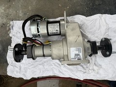 ASI Drives 9933 24V DC Gear Motor 36:1 Gearbox w/ Brake 102 RPM New Open Box