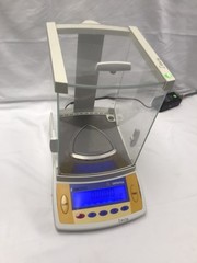 Sartorius CP64 60g Analytical Balance Laboratory Benchtop Scale Draft Shield
