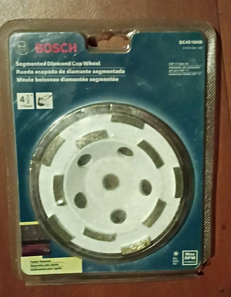 Bosch DC4510HD 4-1/2in Segmented Diamond Cup Wheel 5/8in-11 16 Grit 13300max RPM