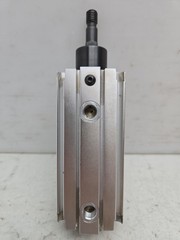 Destaco 9540-2GR Pneumatic Swing Clamp 40mm Right Hand G Port 40-120 Psi
