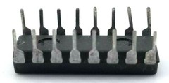 16-Pin DIP IC (Integrated Circuit) Socket Adapter, Through Hole, Lot of 18