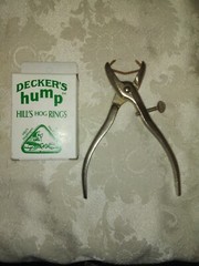 Hog Ring Crimping Tool & 1 Box Decker’s Hump Hill’s Hog Rings