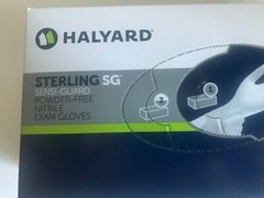 250 Count Box – Halyard Nitrile Exam Gloves Size Small 3.5 Mil Exp. 2026