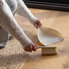 Daily Sweep Dustpan & Brush Set with Rubber Edge Built-in Lint Comb Bamboo