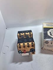 ALLEN BRADLEY 193-BSB22 BIMETALLIC OVERLOAD RELAY 1.5-2.3A SERIES B NIB