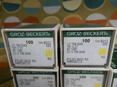 Groz-Beckert UY 154 GAS (300) GFS (100) GHS (100) Schmetz NM 70 Size 10 B-27