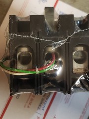 General Electric TFJ236200 Circuit Breaker 200A 3P 600V AUX SWITCH