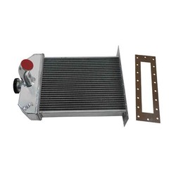 Tractor 3 Rows Radiator For Farmall International Cub/Cub Lowboy 351878R92 USA