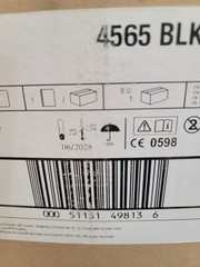 3M 4565-BLK Large Hooded Disposable Protective Coverall White/Red – 25 Pack