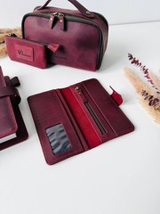 Luxury Leather Gift Set: Notebook, Wallet, Cosmetic Bag, Keychain – Personalized