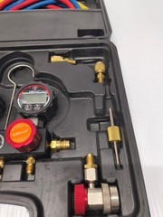 Elitech Digital Manifold Gauge DMG-1 AC Manifold Gauge PG-30 Adapter+Carryin Cas